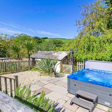 Streamways Nr Croyde - Large Country Cottage With Valley Views, Hot Tub Option And Private Garden Cabin, Sleeps 12-16 Kültér fotó