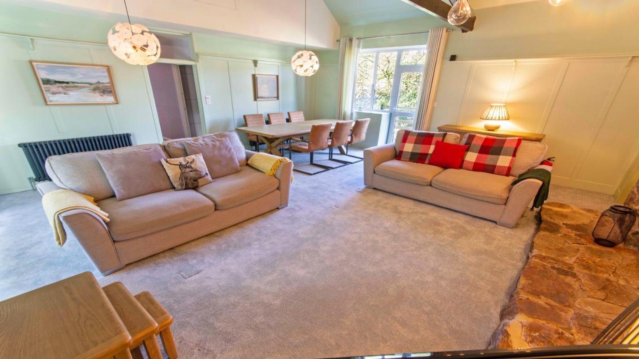 Streamways Nr Croyde - Large Country Cottage With Valley Views, Hot Tub Option And Private Garden Cabin, Sleeps 12-16 Kültér fotó