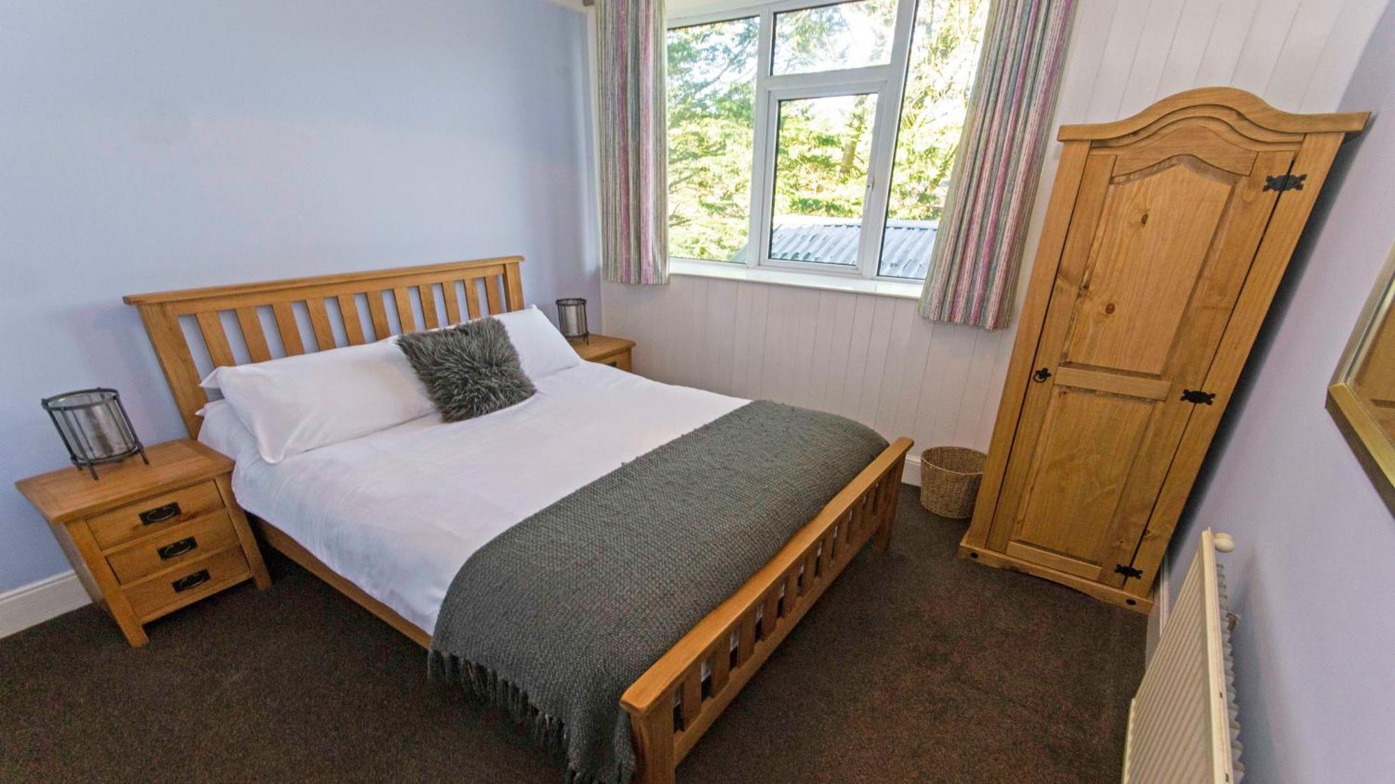 Streamways Nr Croyde - Large Country Cottage With Valley Views, Hot Tub Option And Private Garden Cabin, Sleeps 12-16 Kültér fotó